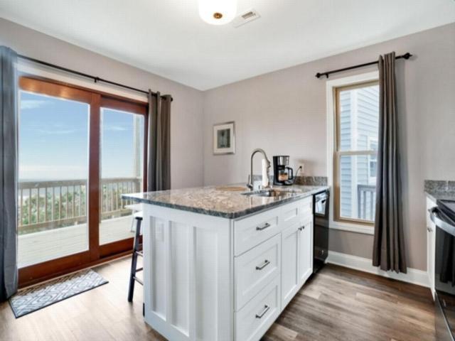 Sea Haven - Oceanfront! Amazing Master Suite With A Private Oceanfront Deck! Recently Renovated And Perfect For The Entire Family Home Kure Beach Esterno foto